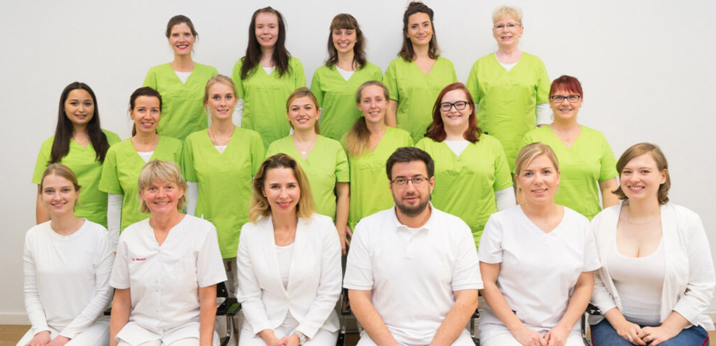 Das Team der Zahnarztpraxis